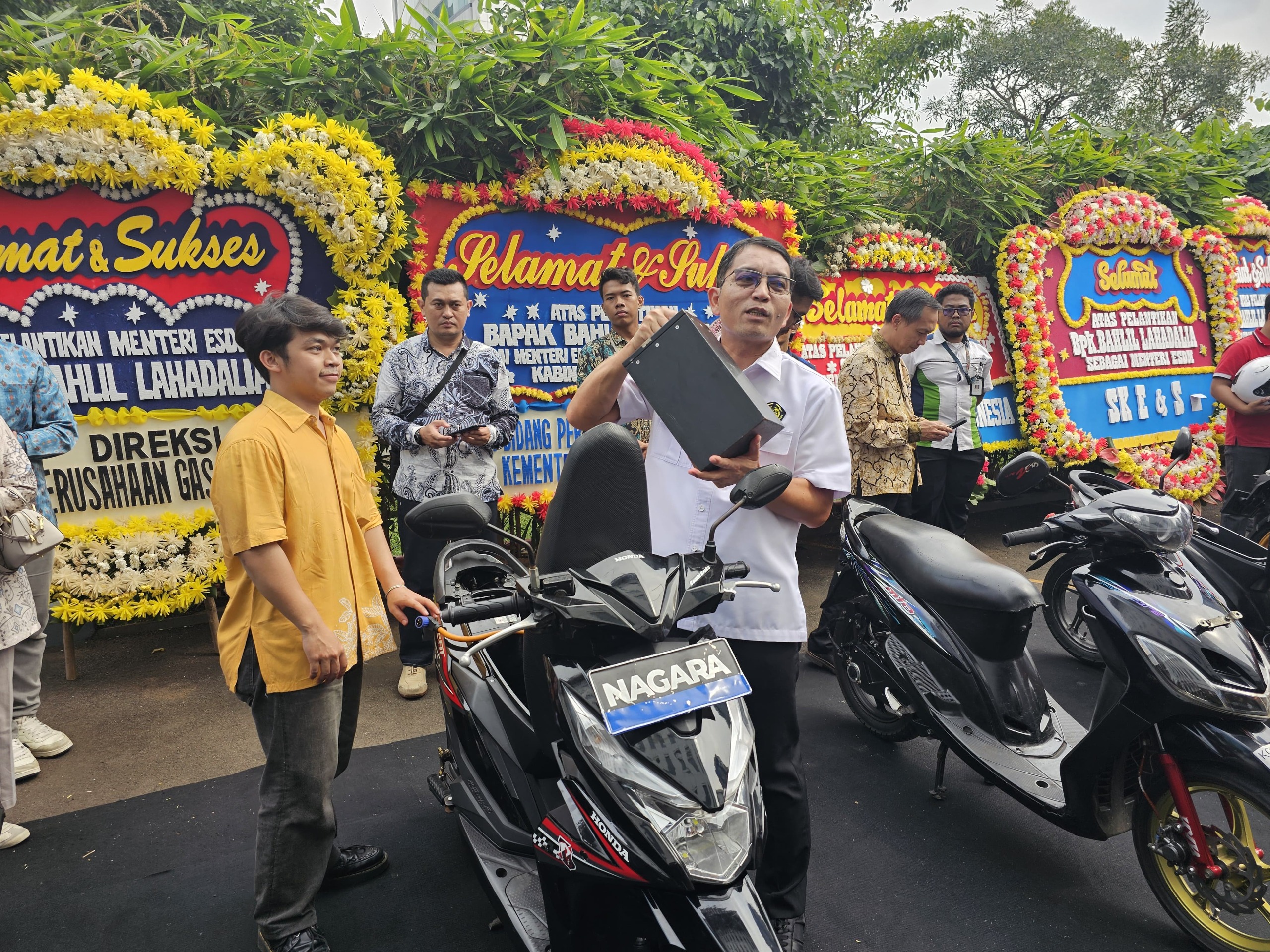 Freeport Indonesia Dukung Program Konversi Kendaraan Listrik, Sumbang 100 Motor Listrik di Jakarta dan Gresik