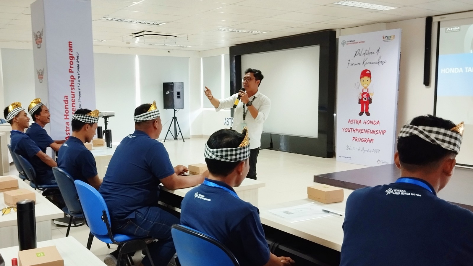 Perkuat Program Astra Honda Youthprenurship, Yayasan AHM Dorong UMKM Bengkel Binaan Naik Kelas