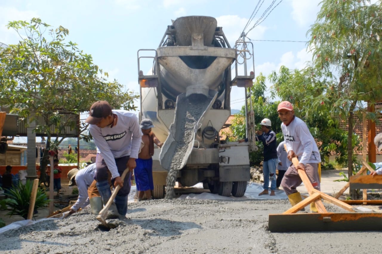 SIG Dukung Pembangunan Jalan Enam Desa di Rembang dan Blora, Jawa Tengah