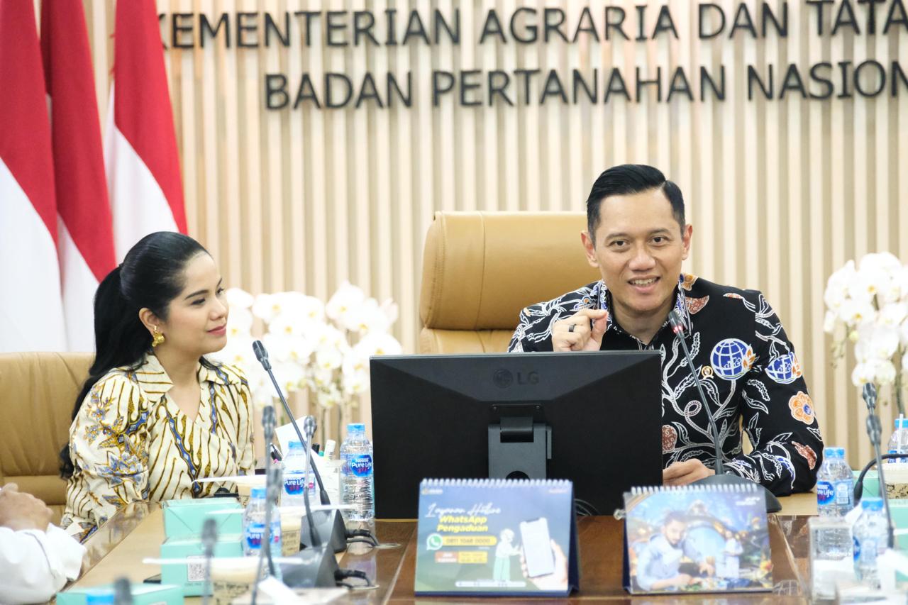 Dedikasi untuk Hari Batik Nasional, Menteri AHY Luncurkan Batik Sekar Pace Bhumi untuk Jajaran Kementerian ATR/BPN