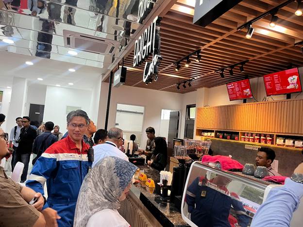 Pertamina Retail Kembangkan Bisnis Non Fuel Melalui Pembukaan Bright Cafe di Kota Balikpapan