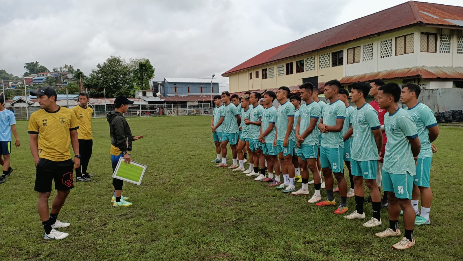 Gresik United Fokus Perbaiki Kesalahan dan Bidik Tiga Poin di Markas Persewar Waropen