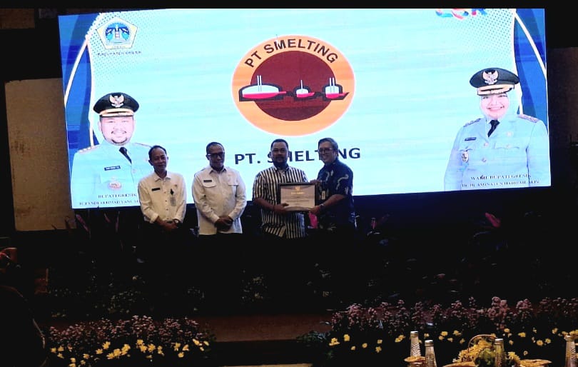 PT Smelting Terima Penghargaan dari Bupati Gresik Atas Komitmen Dalam Melaksanakan Program CSR