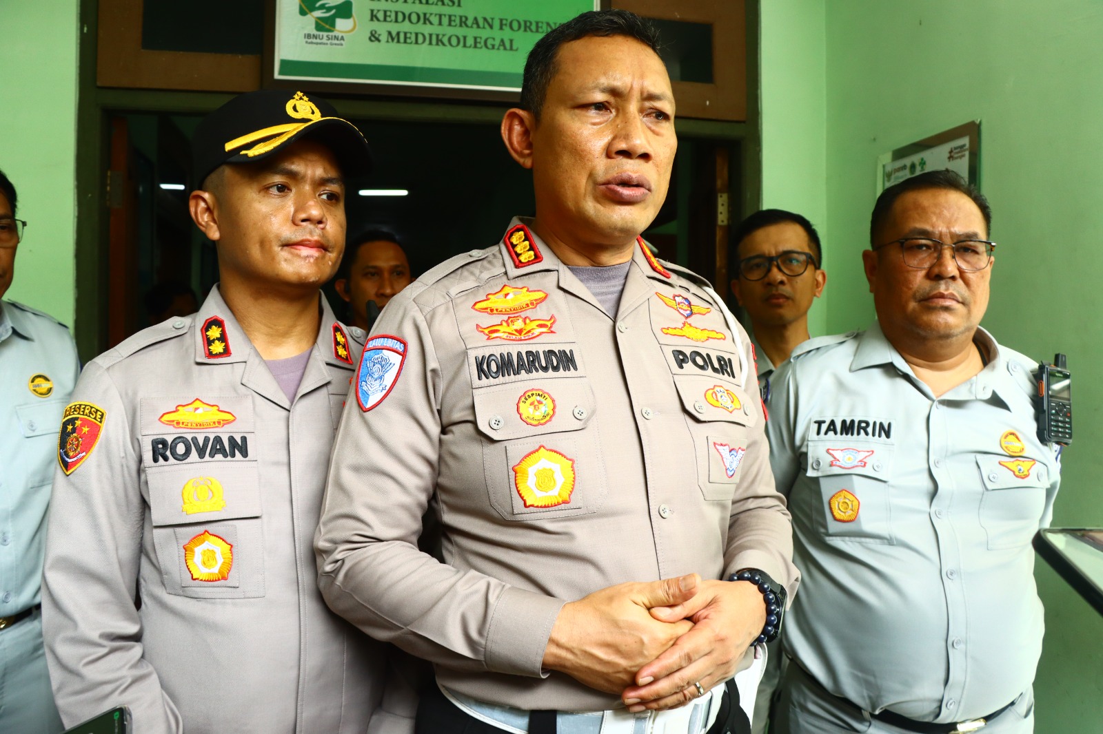 Tragedi Duduksampeyan: Kapolres Gresik Sampaikan Duka, Tujuh Tewas dalam Kecelakaan Maut