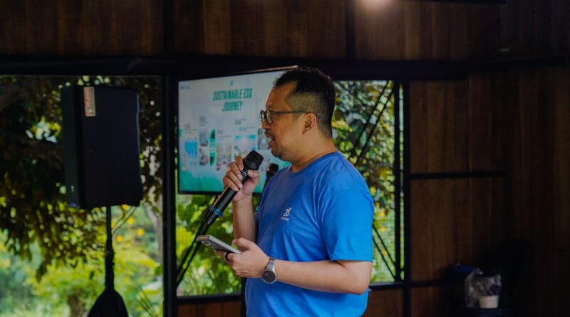 TPS Gelar Fun Trekking Awali ESG Journey Bersama Customer