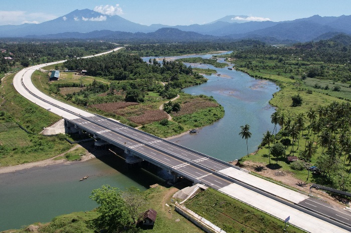 Tol Pertama di Sumatera Barat, SIG Pasok Semen Khusus untuk Proyek Tol Padang–Sicincin