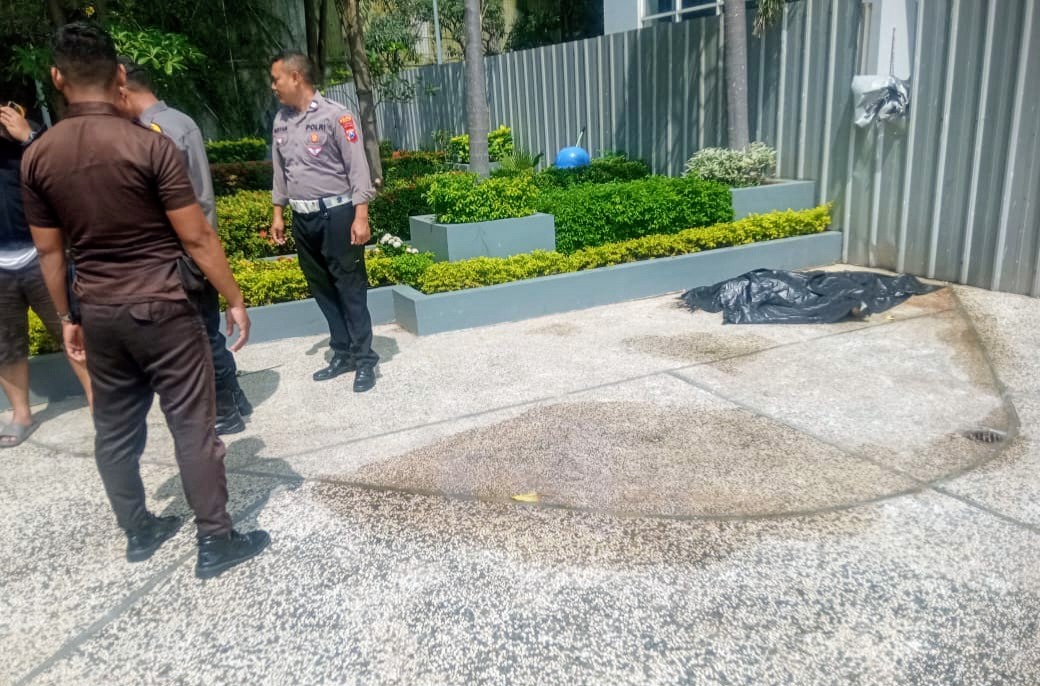 Wanita Asal Banyumas Diduga Bunuh Diri dari Lantai 30 Apartemen di Gresik