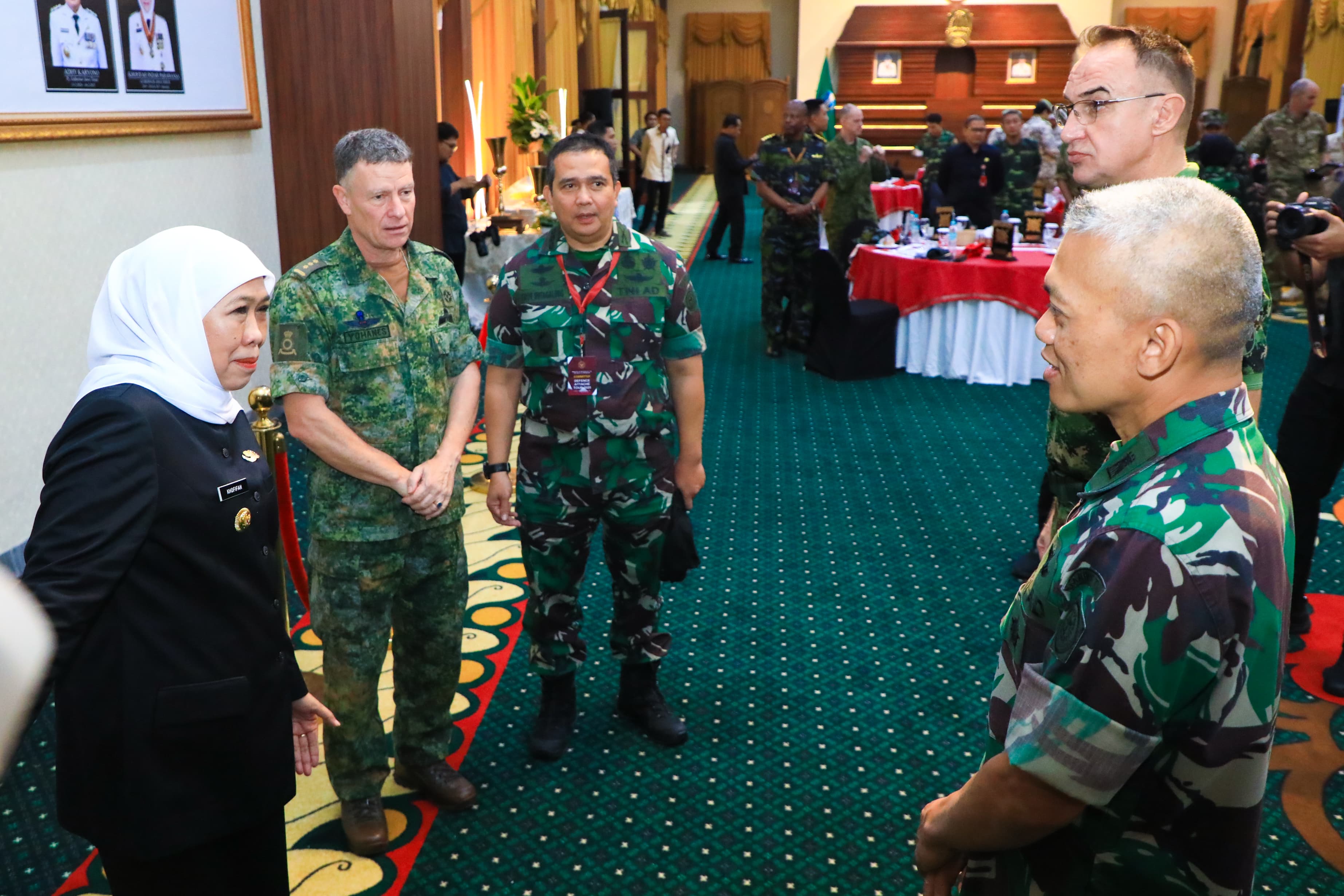 Terima Atase Pertahanan 17 Negara, Gubernur Khofifah Kenalkan Keunggulan Jatim Sebagai Center of Gravity