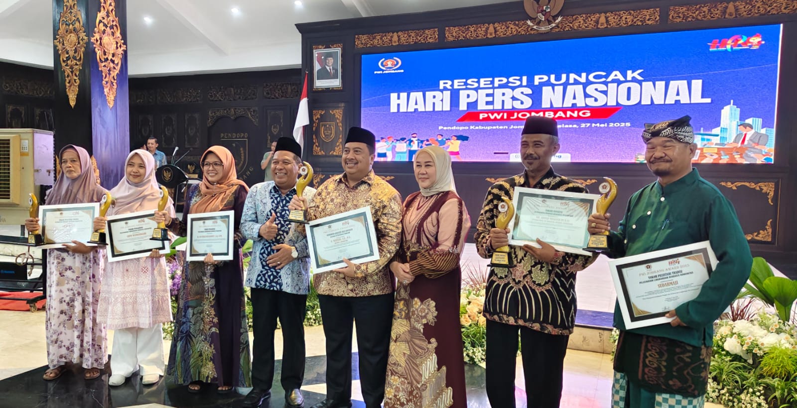 Enam Tokoh Inspiratif Raih PWI Jombang Award 2025 atas Kiprah di Ketahanan Pangan dan Lingkungan
