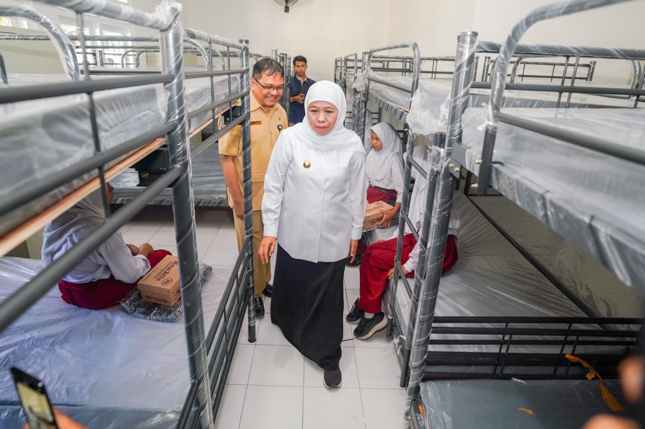 Gubernur Khofifah Pastikan Sarana Prasarana Sekolah Rakyat di Mojokerto Siap Dioperasikan 14 Juli 2025