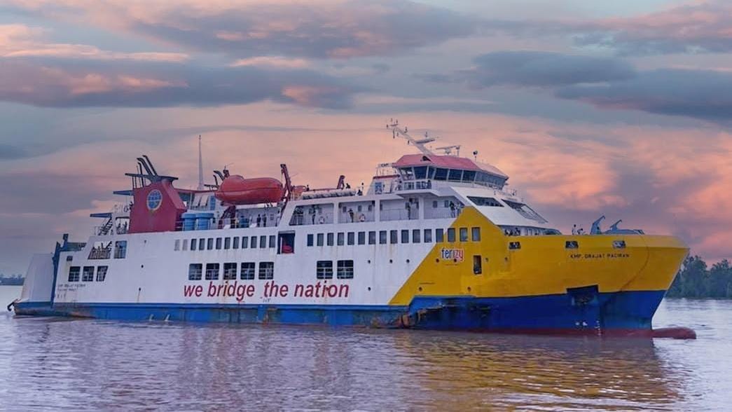 KMP Drajat Paciran Resmi Gantikan KMP Gili Iyang, Layani Rute Paciran-Bawean