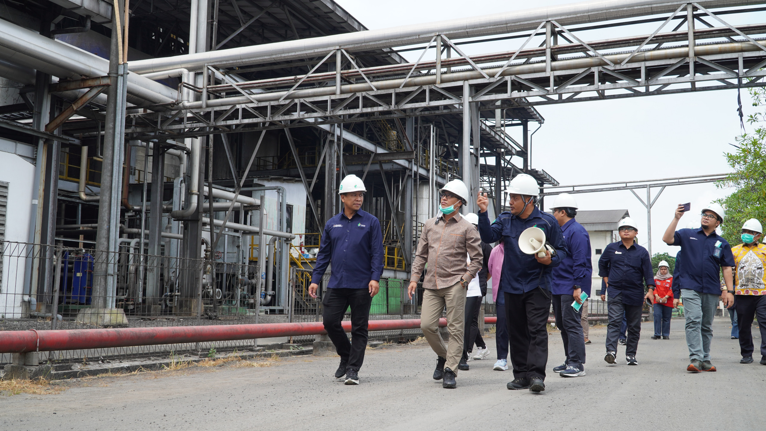 Kunjungi PT SGN dan PT Enero, DPR RI Dukung Pengembangan Bioetanol Berbasis Tebu di Mojokerto
