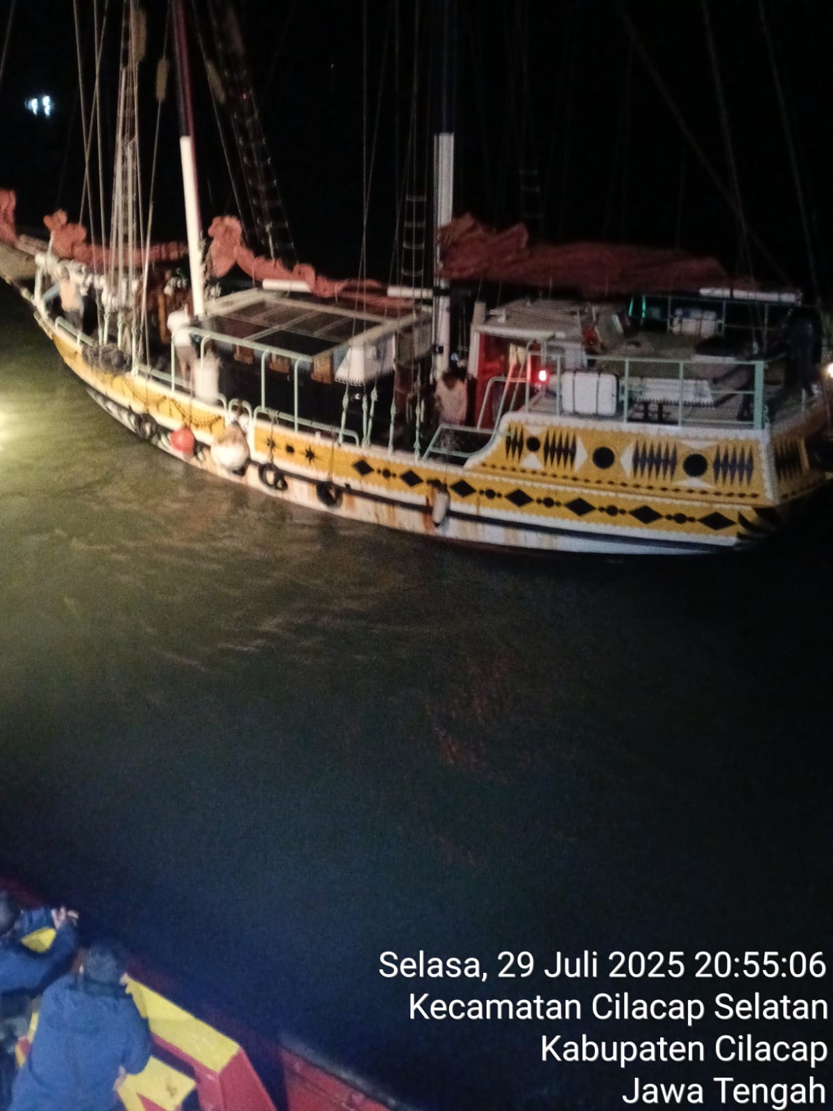 Respon Cepat, Pelindo Cilacap Berhasil Evakuasi Kapal Survei Asing yang Alami Blackout