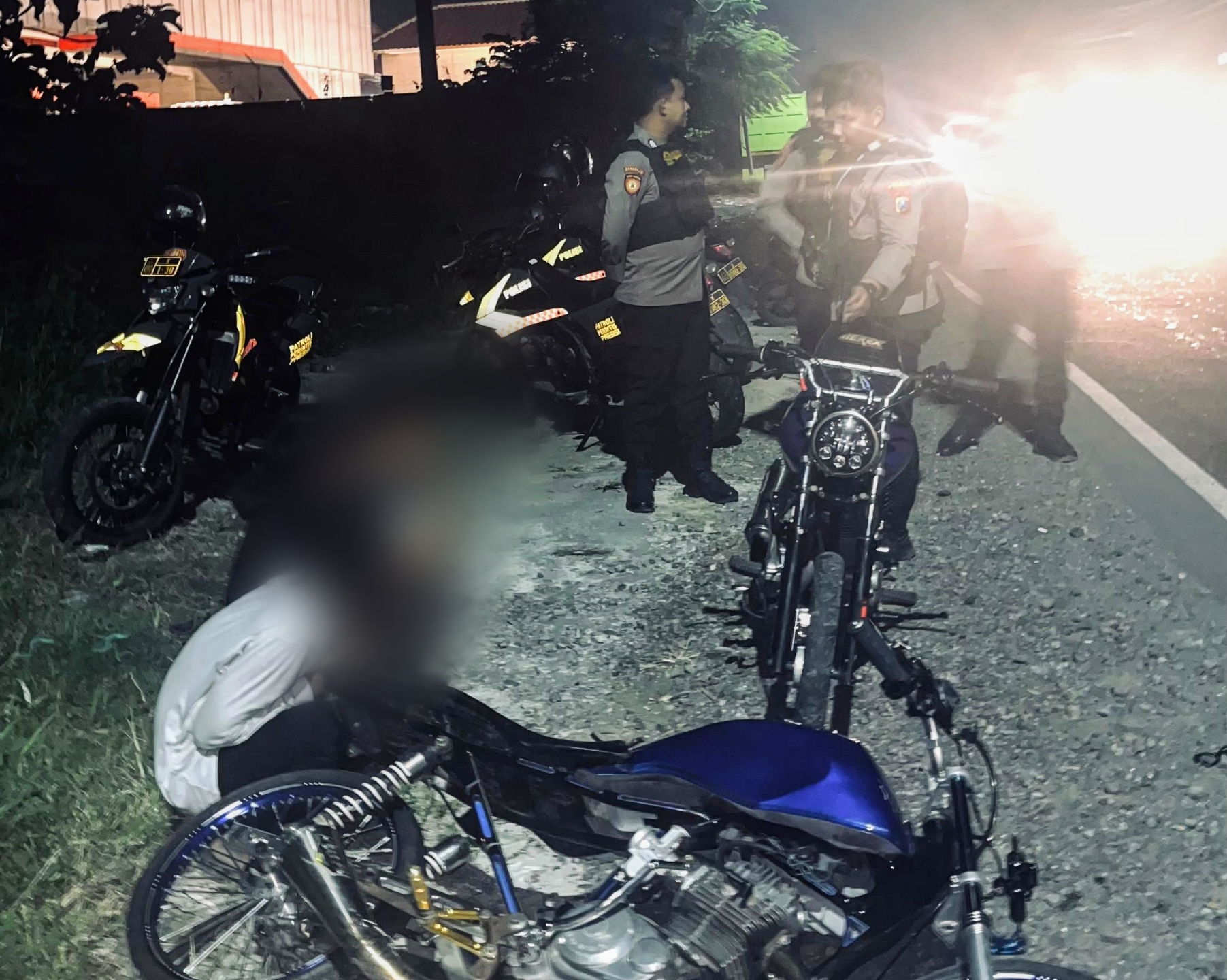 Razia Dini Hari, Polres Gresik Gagalkan Balap Liar di Kedamean