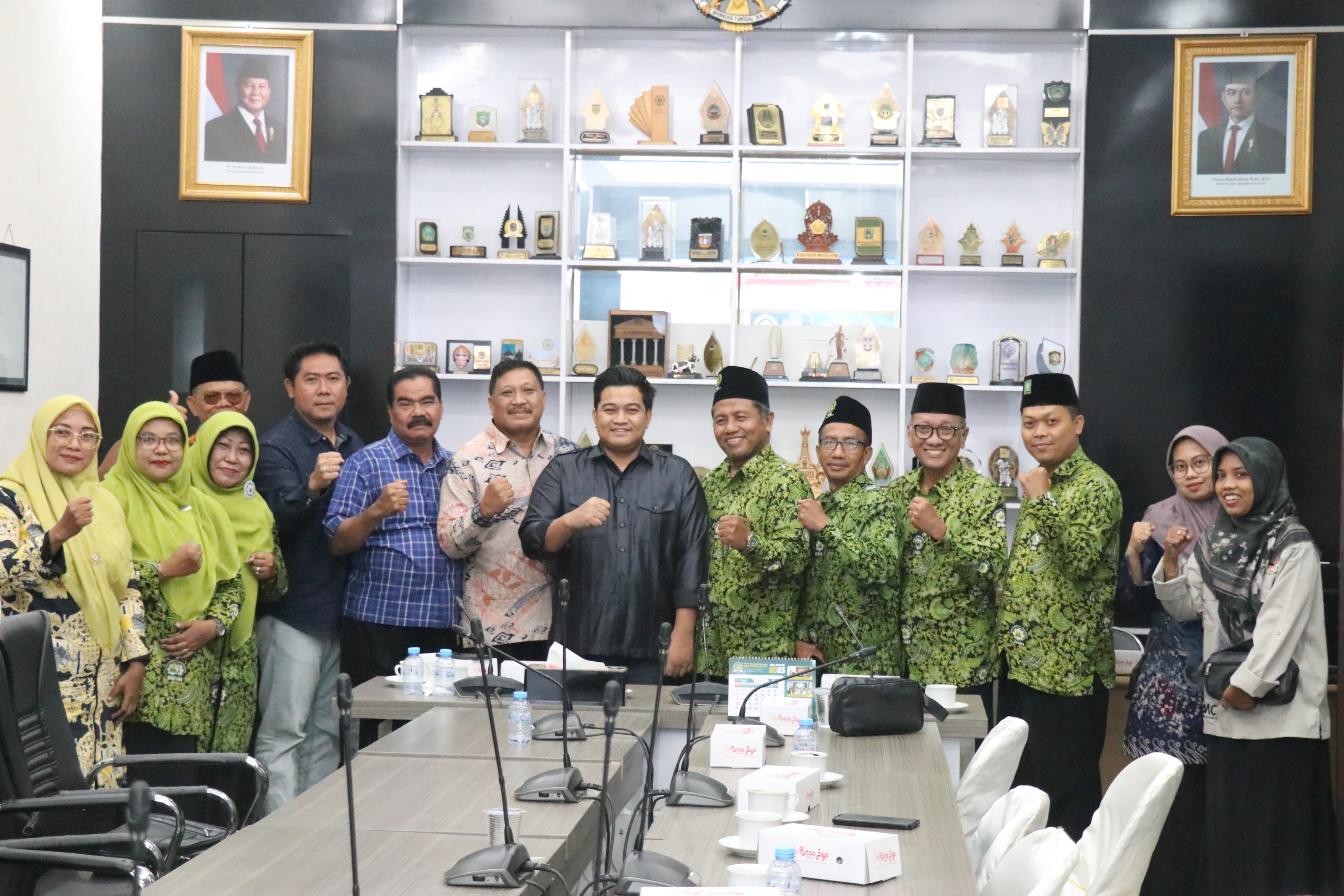 Dewan Masjid Indonesia Gresik Jalin Sinergi dengan DPRD, Bahas Sertifikasi Wakaf dan Pemberdayaan Masjid
