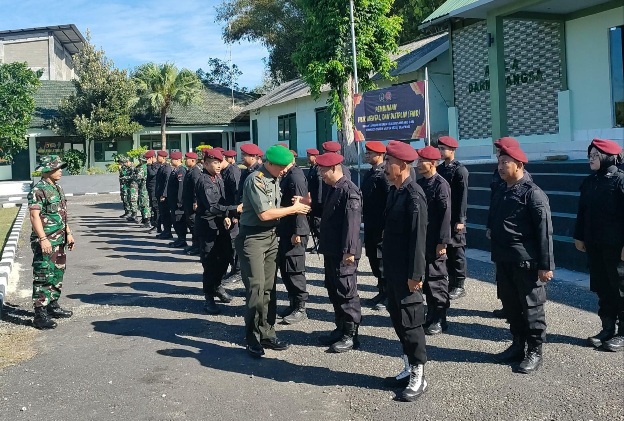 Gandeng Kodim 0828 Sampang, Fisik dan Mental Petugas Pengamanan Rutan Kelas II B Digembleng