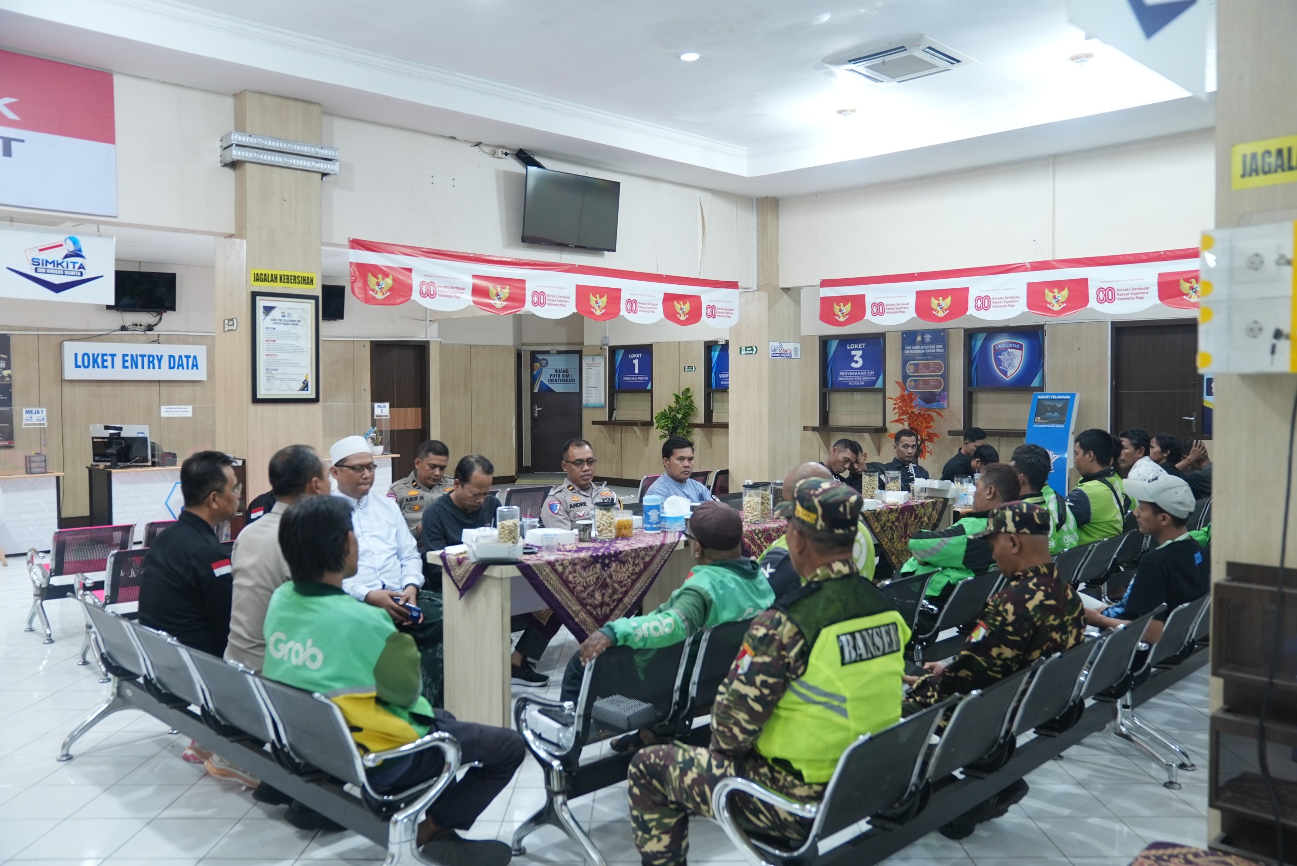 Polres Gresik dan Komunitas Masyarakat Sepakat Jaga Kedamaian Lewat Deklarasi Bersama