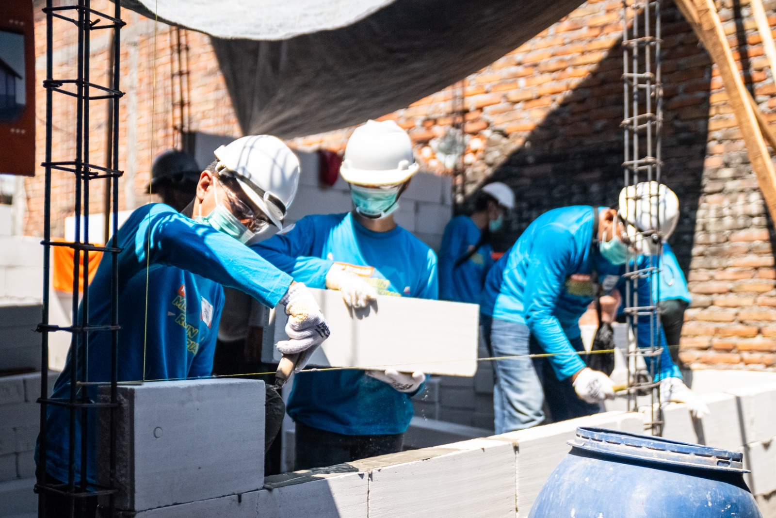 Sinergi Bagi Negeri: MPM Honda Jatim dan Habitat for Humanity Bangun Hunian Layak Melalui Program Employee Volunteering