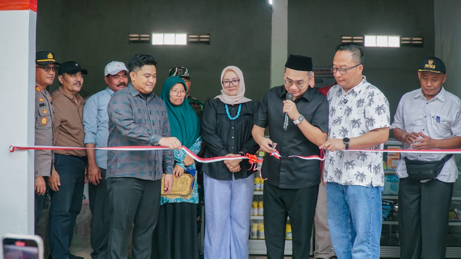 Wabup Asluchul Alif Resmikan KDMP Desa Randuboto dan Buka Festival Sate Kerang