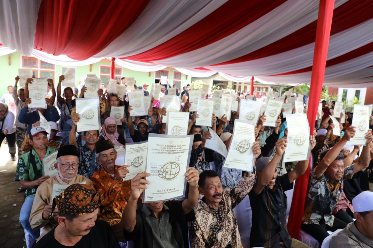 Setahun Pimpin ATR/BPN, Menteri Nusron Redistribusi 195 Ribu Bidang Tanah dan Ubah Arah Reforma Agraria Jadi Pemerataan