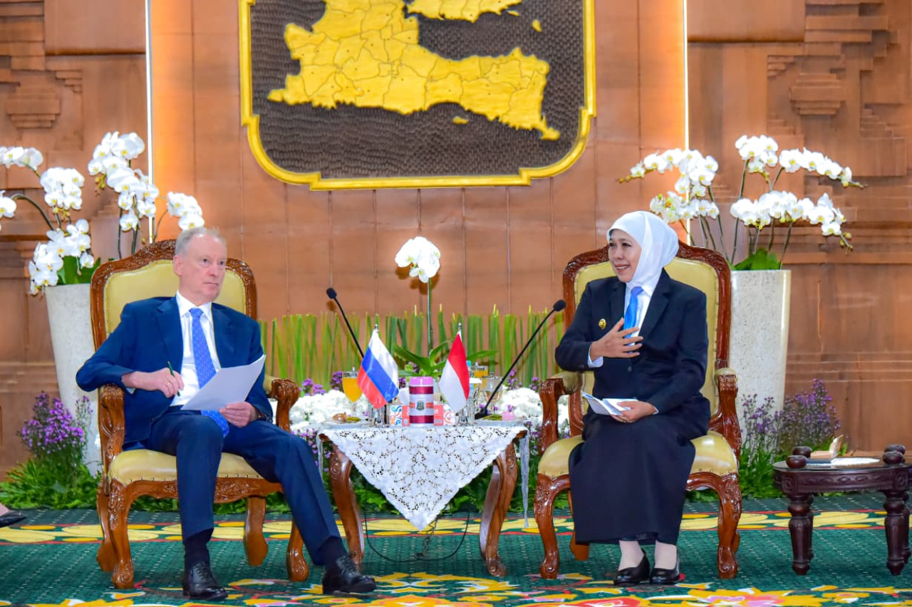 Gubernur Khofifah Sambut Penasihat Presiden Rusia Nikolai Patrushev, Jajaki Kolaborasi Maritim dan Pendidikan
