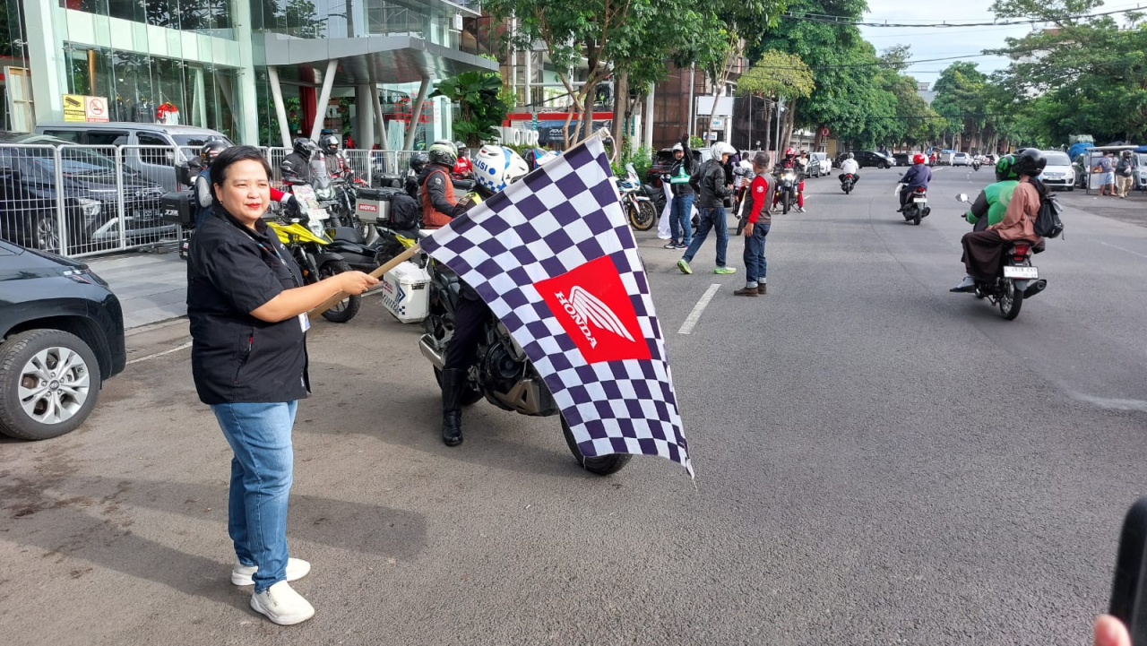 MPM Honda Jatim Lepas Rombongan Big Bike Menuju Honda Bikers Day di Garut
