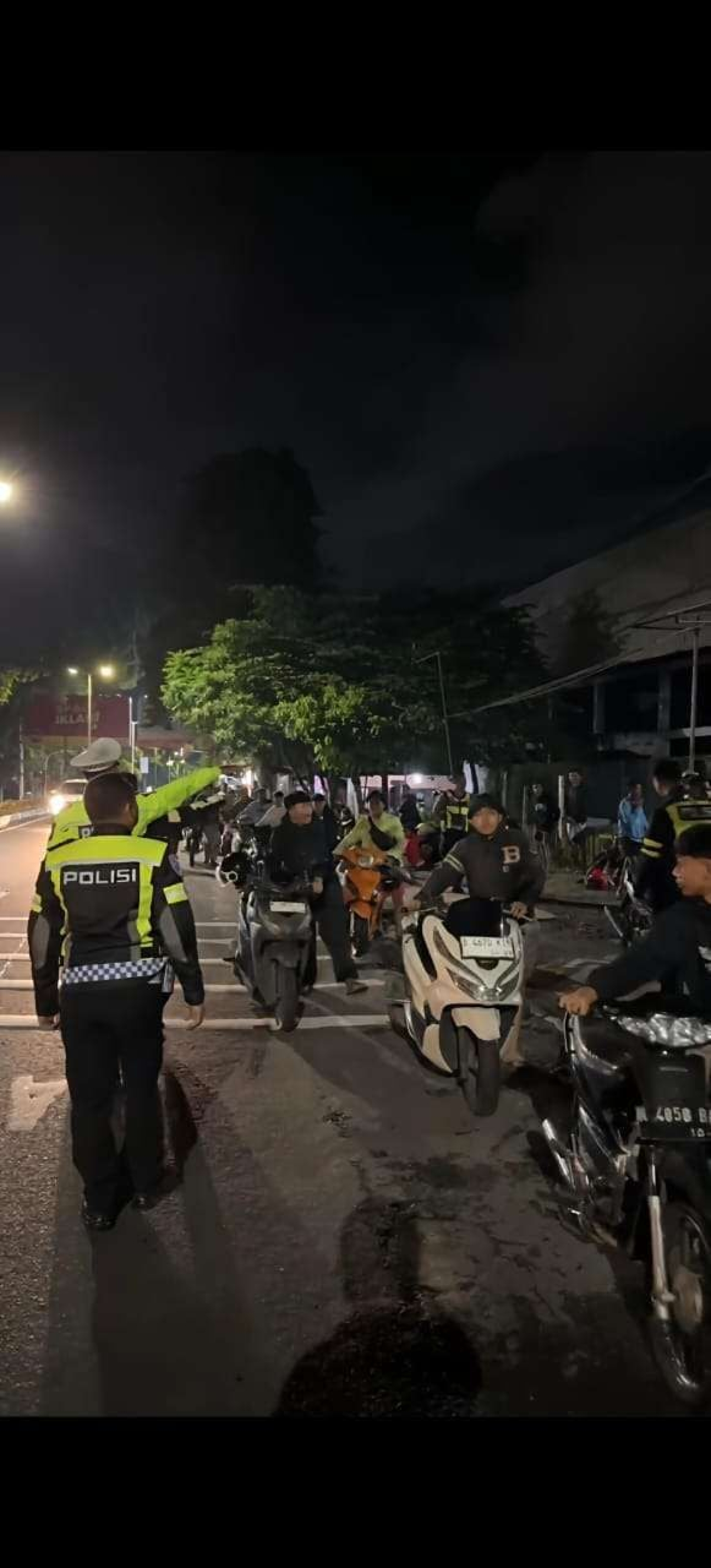 Hendak Balap Liar, 111 Motor Dihukum Tuntun Motor ke Mapolresta Malang