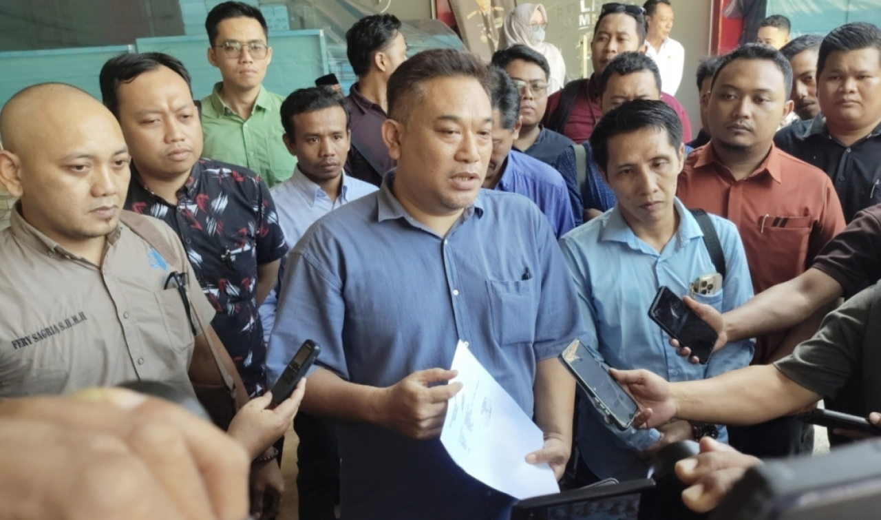Terkait Dugaan Kriminalisasi Profesi, Puluhan Advokat Geruduk Polres Jember