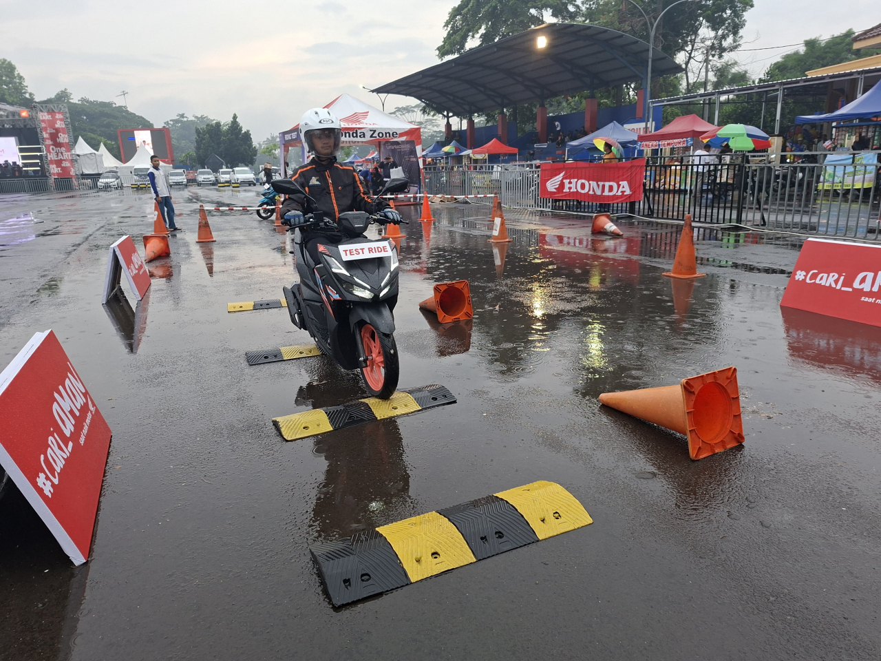 All New Honda Vario 125 Resmi Meluncur di Malang, Ribuan Pengunjung Padati Stadion Kanjuruhan
