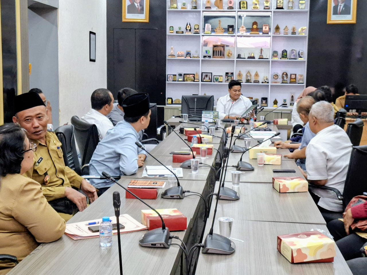 Pemilik Stan Pasar Ikan Modern Gresik Mengadu ke DPRD Lantaran Tak Kunjung Bisa Ditempati, Begini Rekomendasinya