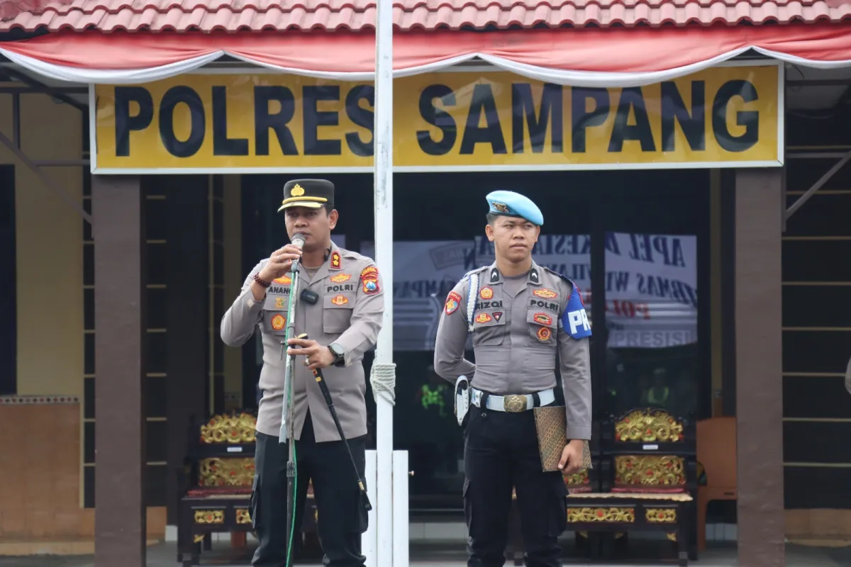 Kapolres Sampang Ajak Personel Tak Pesimis Hadapi Keterbatasan Sarpras demi Layanan Prima