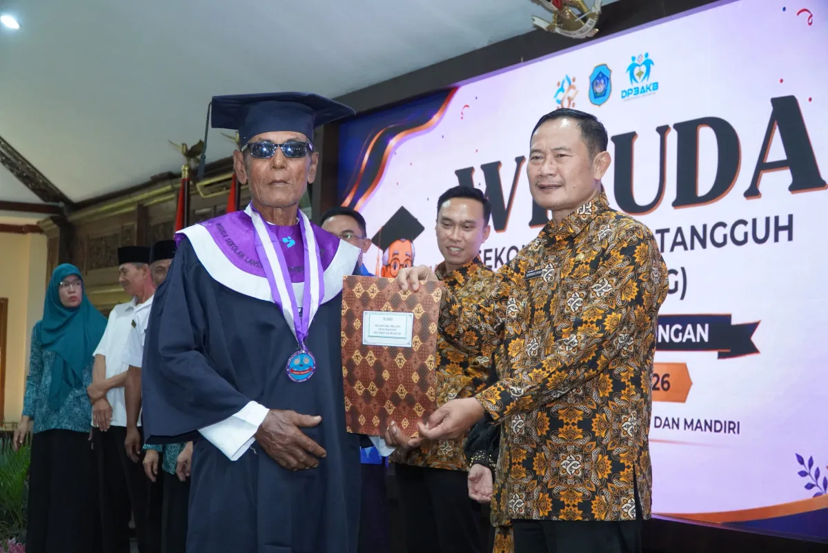 Wisuda SELANTANG 2026, 208 Lansia di Lamongan Siap Jadi Pribadi Sehat dan Berdaya