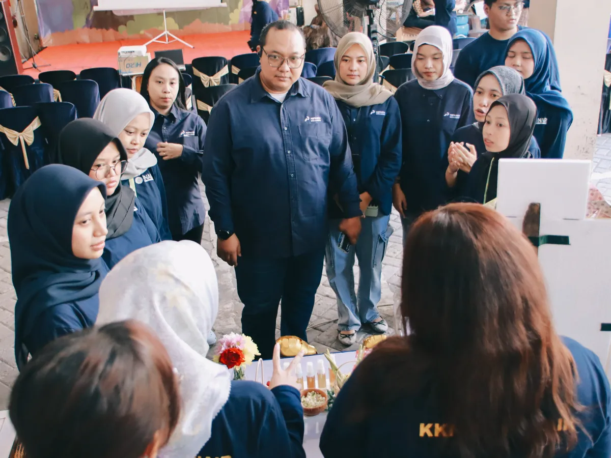 Dari Ekonomi hingga Literasi, Patra Logistik dan Universitas Airlangga Kolaborasi Jalankan Program TJSL di Surabaya