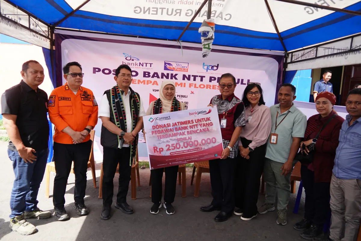 Pemprov Jatim dan Bank Jatim Salurkan Bantuan untuk Korban Bencana NTT, Total Logistik Capai 65,7 Ton