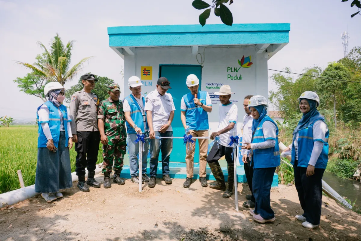 Pompa Listrik PLN Bantu Atasi Krisis Air Petani Desa Mekarsari