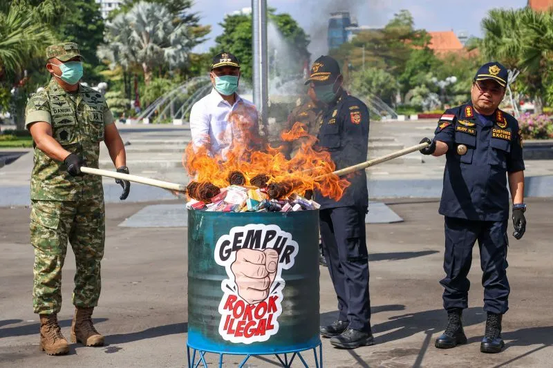 Pemusnahan Rokok Ilegal 43 Juta Batang Rokok Ilegal, Pemkot Surabaya Perluas Pengawasan ke 31 Kecamatan