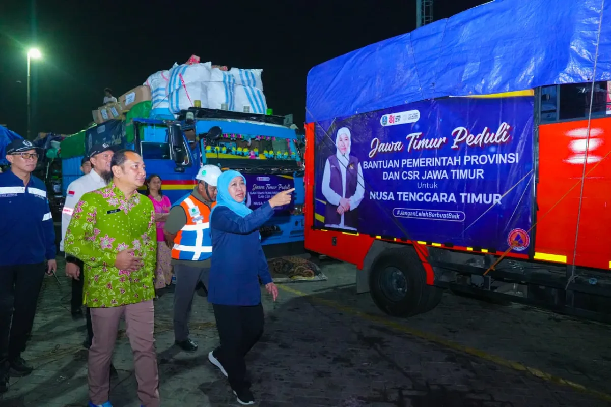 Gubernur Khofifah Kembali Kirim 64,4 Ton Bantuan untuk Korban Gempa NTT