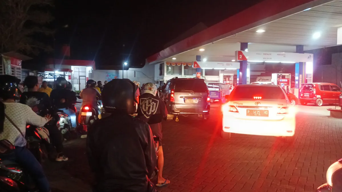Antisipasi Panic Buying, Pertamina Tambah Pasokan 100 Ribu Liter BBM ke Jember