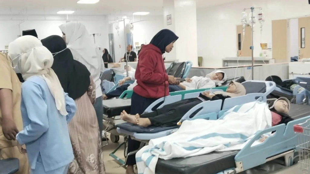 Santri Keracunan MBG Tembus 500 Pasien, Ditangani di 8 Rumah Sakit