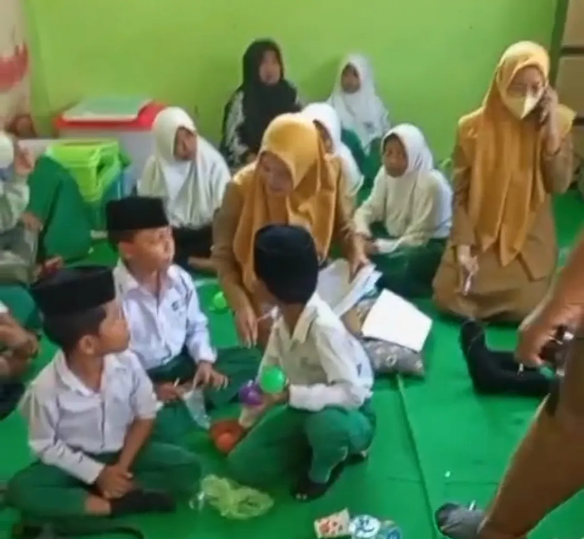 Korban Diduga Keracunan MBG di Jember Bertambah Jadi 29 Orang, Satu Balita Jalani Perawatan