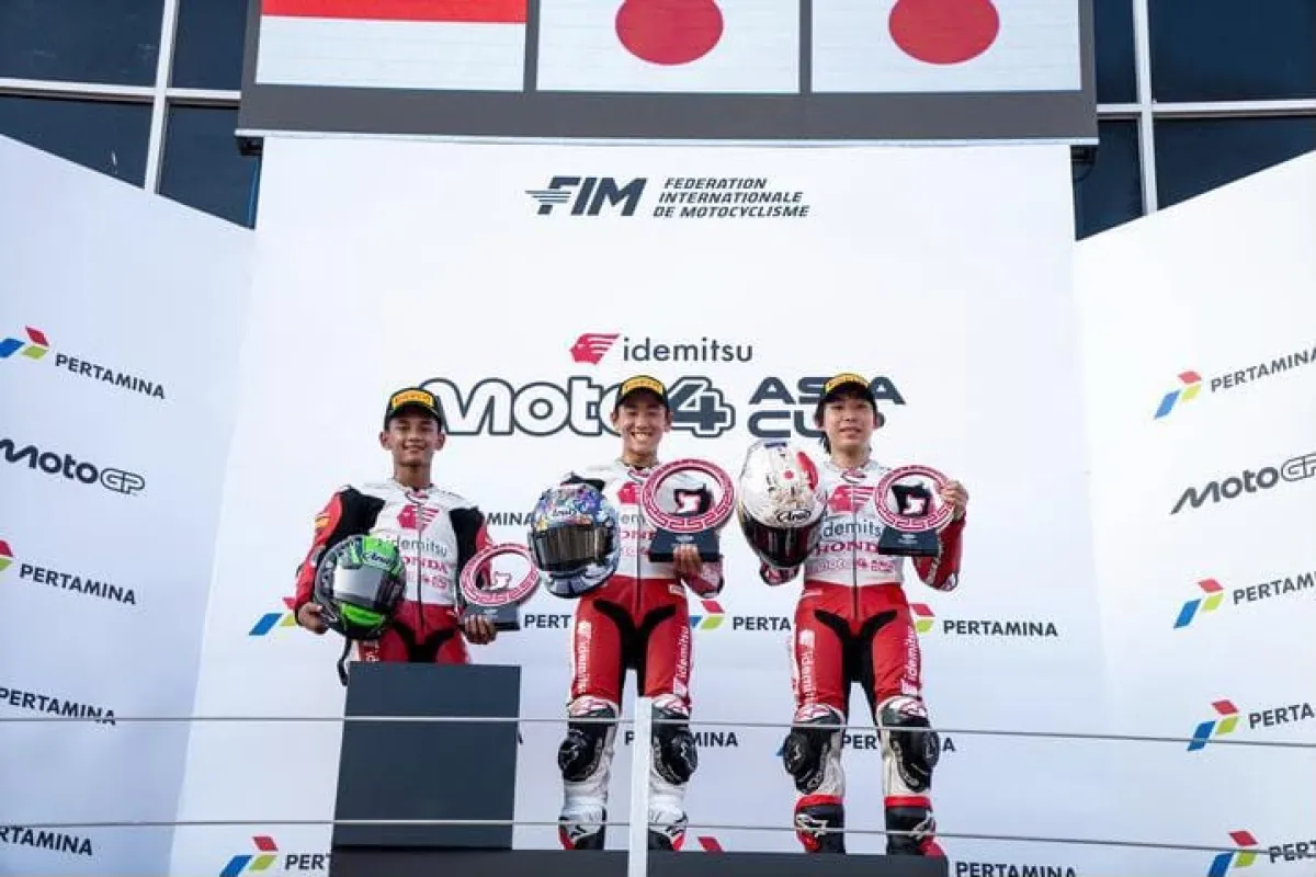 Raih Pole Position Hingga Podium Kedua, Bintang Pranata Tampil Cemerlang di Race 1 Idemitsu Moto4 Asia Cup Mandalika