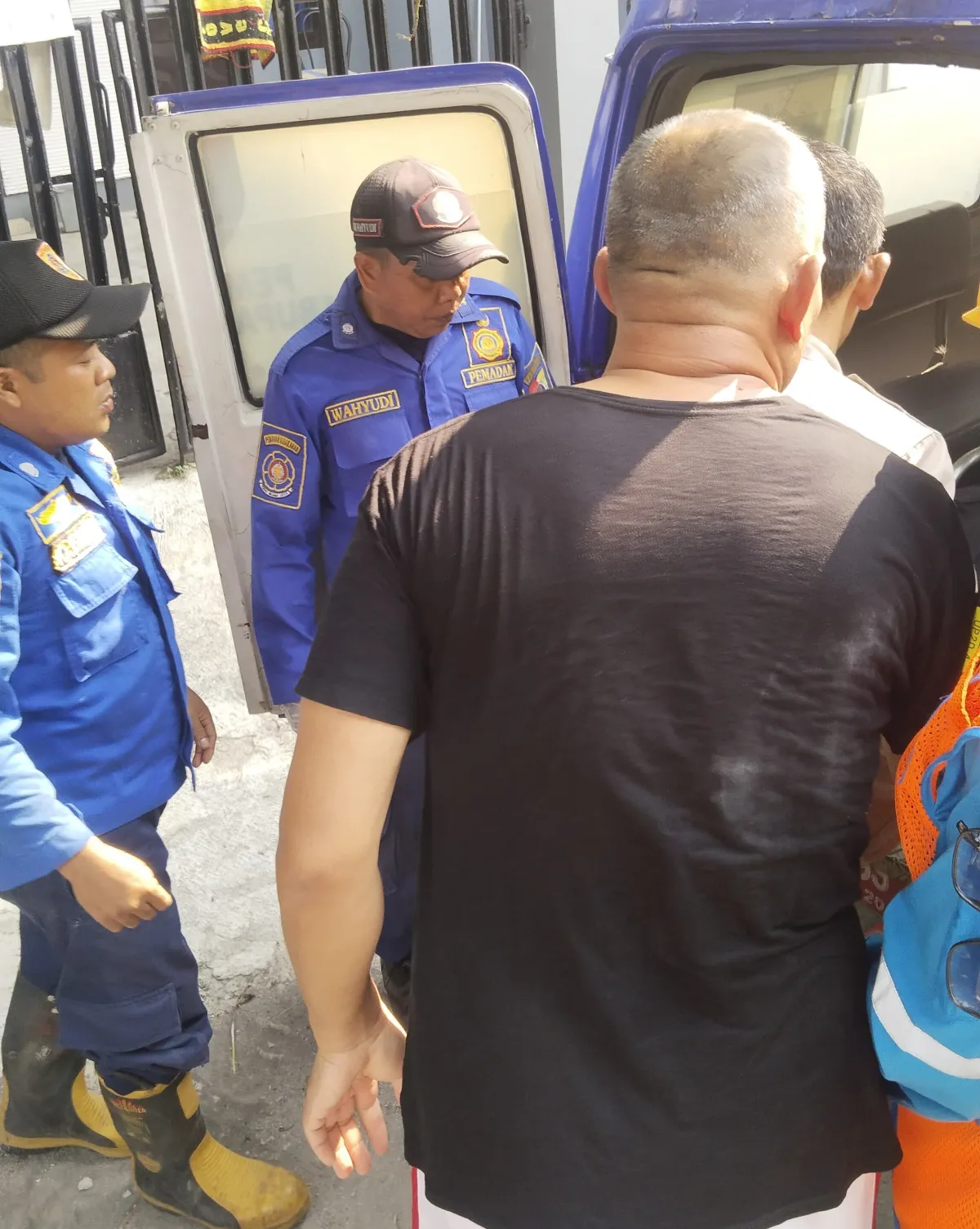 Perbaiki Instalasi Listrik, Tukang Listrik di Jember Ditemukan Tewas di Atap Rumah