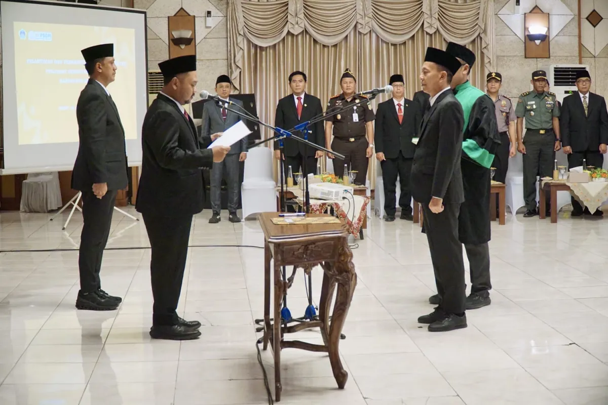 Edy Hadisiswoyo Jadi Pj Sekda Gresik, Bupati Yani Minta OPD Kompak