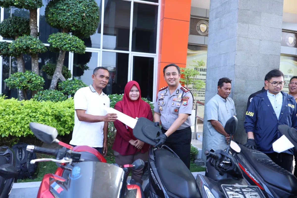 11 Tersangka Curanmor Ditangkap Polres Gresik, Sepasang Suami Istri Beraksi Bersama