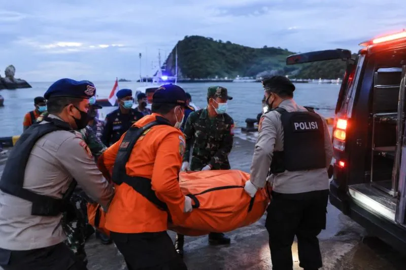 Nelayan Tulungagung Temukan Jasad Pria Tak Dikenal di Pantai Popoh