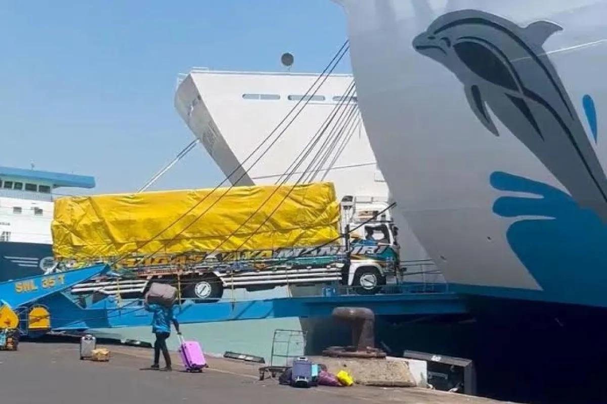 Pelabuhan Tanjung Perak Surabaya Batasi Truk di Atas 4,2 Meter