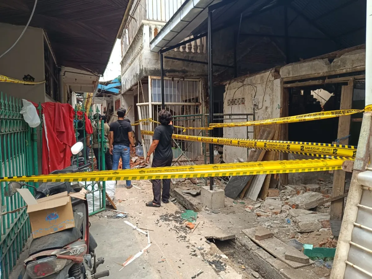 Ledakan LPG di Kupang Segunting Surabaya, Dua Orang Jadi Korban dan Enam Rumah Rusak
