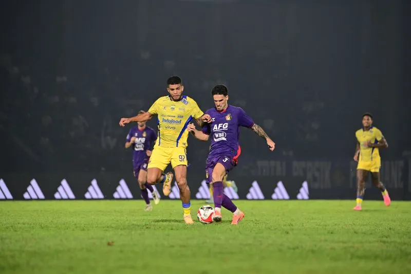 Persik Kediri Tahan Imbang Persib Bandung di Stadion Brawijaya
