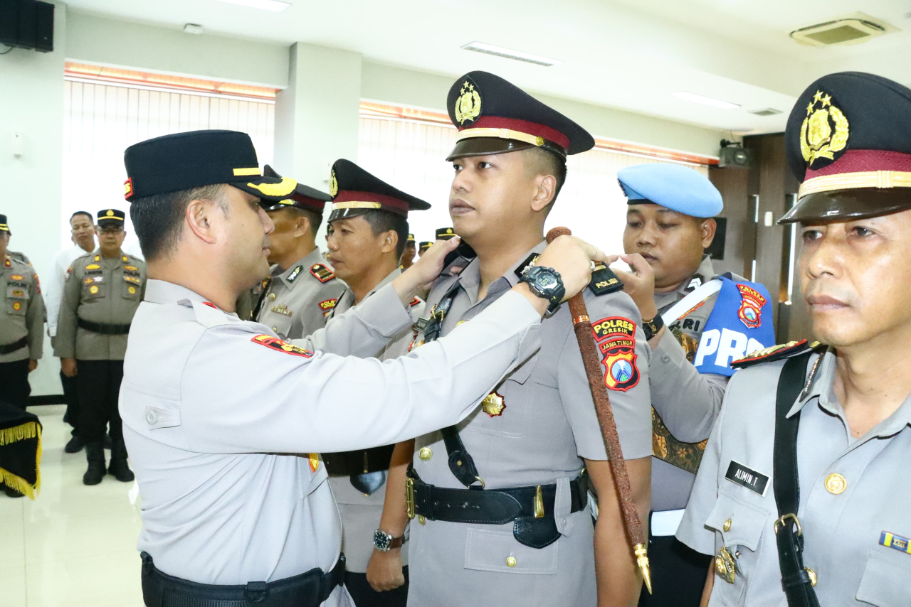 Polres Gresik Mutasi Lima Kapolsek, Perkuat Kinerja dan Stabilitas Wilayah