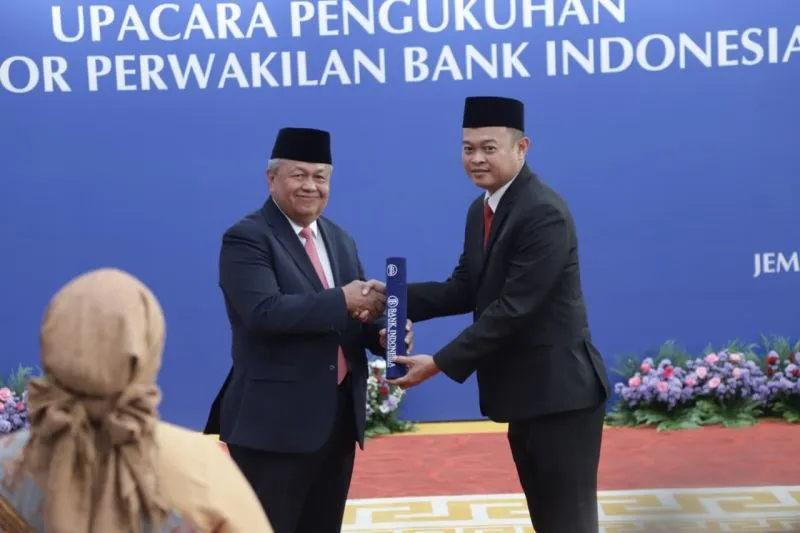 Gubernur BI Perry Warjiyo Kukuhkan Kepala Perwakilan BI Jember